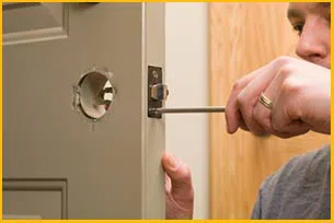 Lake Worth Locksmith Store Lake Worth, FL 561-692-4274 - 10-lock-change-commercial