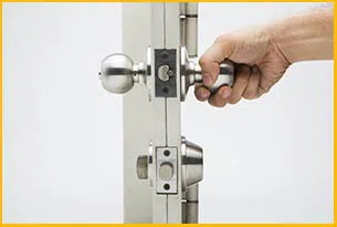 Lake Worth Locksmith Store Lake Worth, FL 561-692-4274 - 8-commercial-lock-out